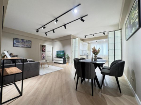 RentNow New Lux 3 Bedrooms Apartment with Balcony